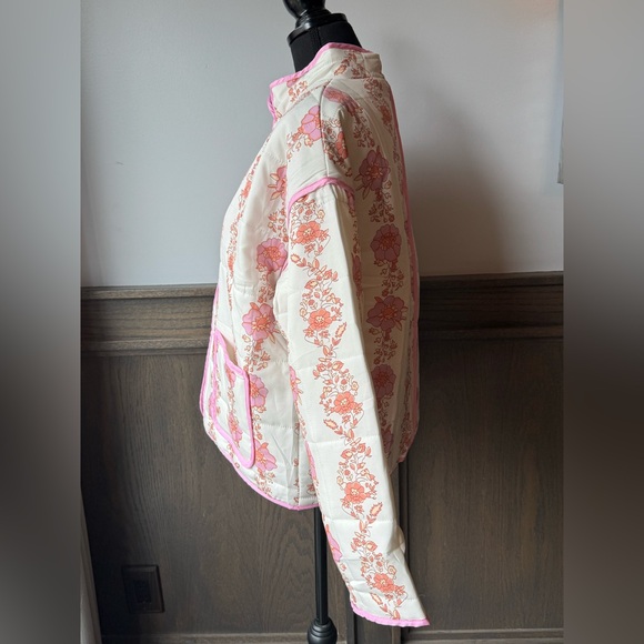 Cottagecore Floral Pink cream orange Women's padded quilted Jacket  NWOT Medium - Picture 3 of 6